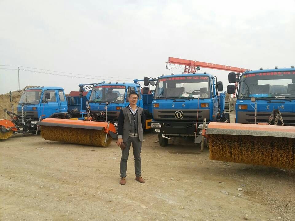 �½��S�᠖���΅^������ُ�I�ĳ�ѩ܇