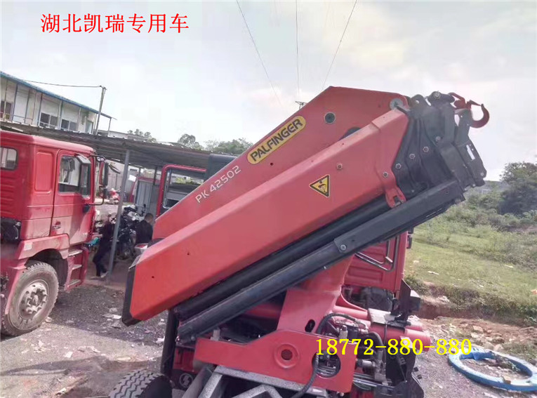 陜汽四軸帕爾菲格折臂吊 陜汽四軸帕爾菲格折臂吊