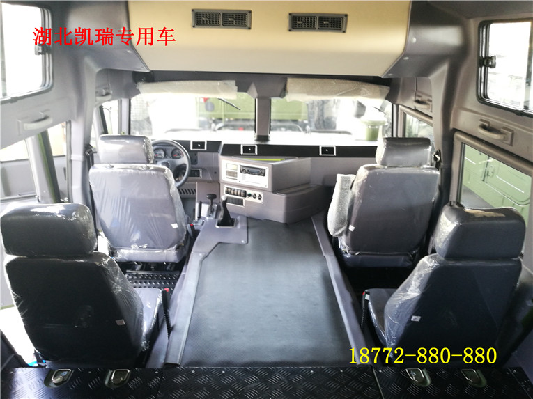 東風(fēng)猛士森林消防運(yùn)兵車整體布置圖 東風(fēng)猛士森林消防運(yùn)兵車整體布置圖