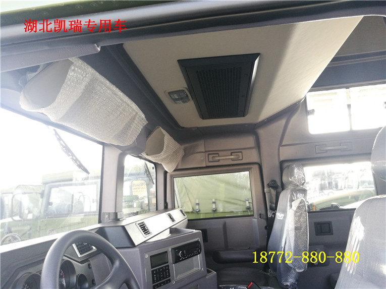 東風(fēng)猛士10人運(yùn)兵車頂置空調(diào) 東風(fēng)猛士10人運(yùn)兵車頂置空調(diào)