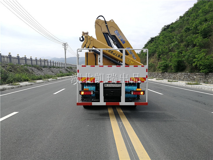 許昌市質(zhì)量監(jiān)督檢驗(yàn)測試中心檢衡車(后) 許昌市質(zhì)量監(jiān)督檢驗(yàn)測試中心檢衡車(后)