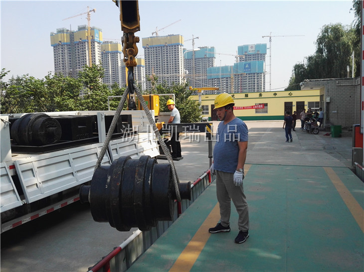 許昌市質(zhì)量監(jiān)督檢驗(yàn)測試中心檢衡車檢測汽車衡 許昌市質(zhì)量監(jiān)督檢驗(yàn)測試中心檢衡車檢測汽車衡