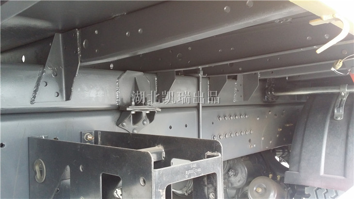 �z��܇(ch��)�������M���B���b��