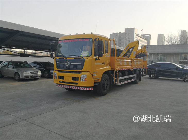 DWJ5180JJHD6計(jì)量檢衡車左前方 DWJ5180JJHD6計(jì)量檢衡車左前方